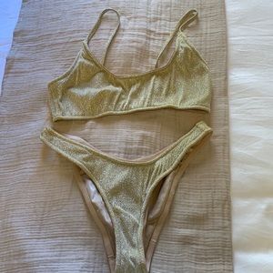 Triangl bathing suit set